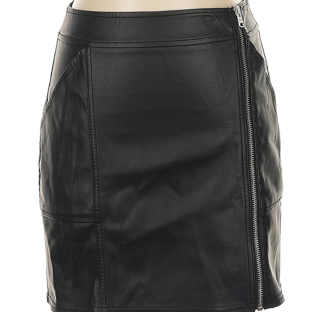 Express: Faux Leather Skirt Size 00